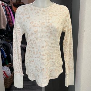 NWT Knox Rose Animal Print Long Sleeve Top